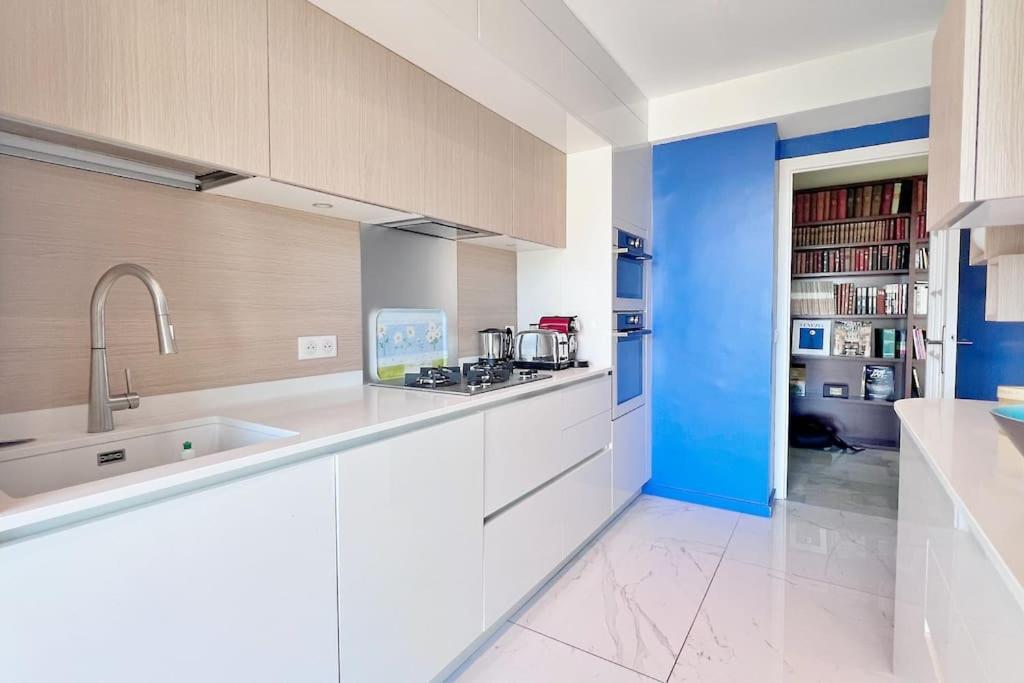 Apartamento La Baia Dei Ange Niza Exterior foto