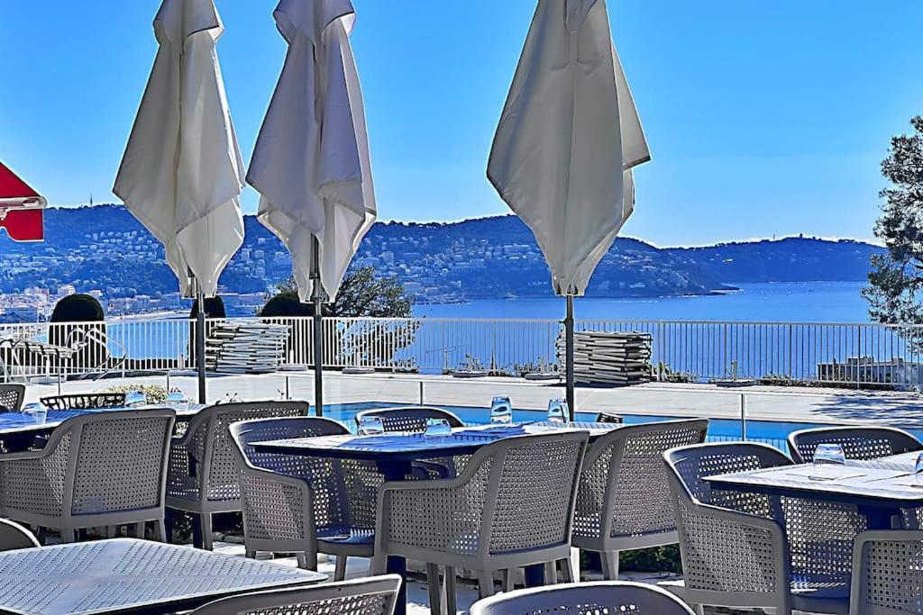 Apartamento La Baia Dei Ange Niza Exterior foto